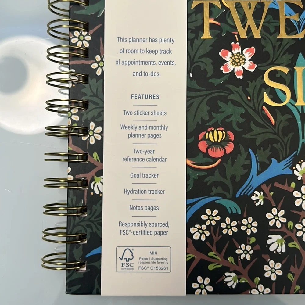NWT Orange Circle Studio 17-Month Planner
